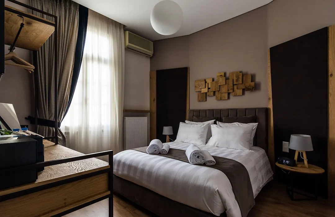 Acropolis Exclusive Residences-1